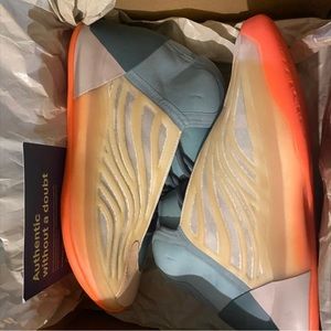 Adidas Yeezy QNTM Hi Res Coral HP6595 Mens New